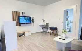 Perfekte 1,5 Wohnung Zentral in Leonberg gegenüber Einkaufzentrum